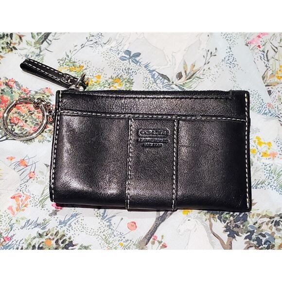 Coach Multifunction Keychain Wallet Coin Purse Black Leather Zip has 3 Pockets - Picture 1 of 3
